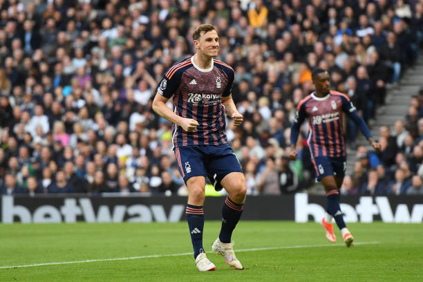 不仅打击了 不仅打击了